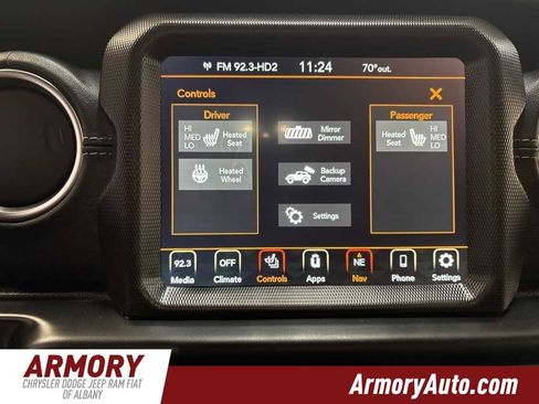 Used 2022 Jeep Wrangler Unlimited Sahara w/ Cold Weather Group image 20