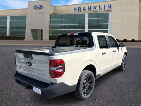 New 2025 Ford Maverick XLT w/ XLT Luxury Package image 7