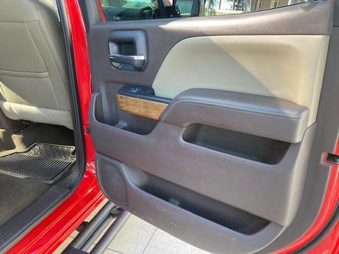 Used 2018 Chevrolet Silverado 1500 LTZ image 36