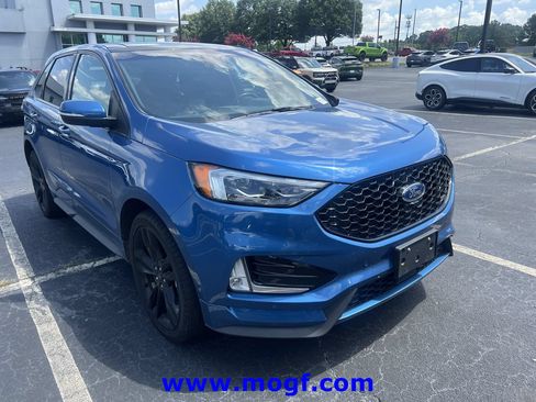 Used 2020 Ford Edge ST w/ Equipment Group 401A AWD/4WD image 2