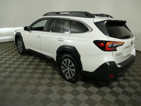 Used 2024 Subaru Outback Premium AWD/4WD image 5