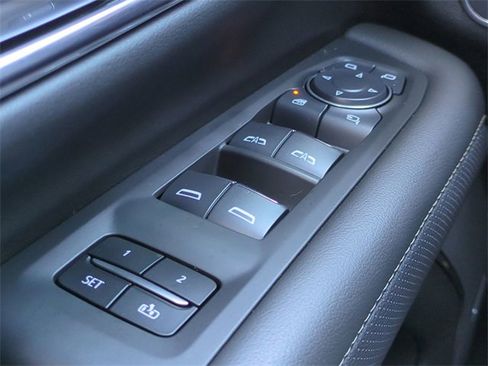 Used 2024 Chevrolet Tahoe Premier w/ Premium Package image 25