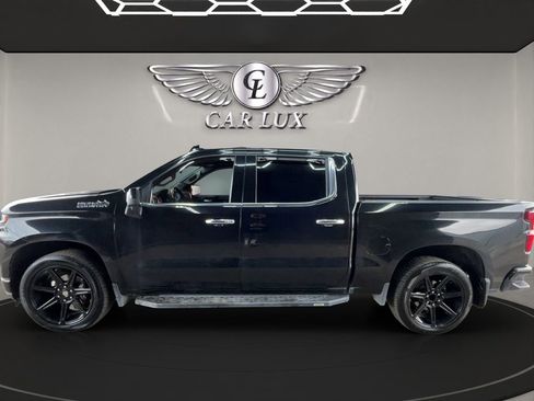 Used 2019 Chevrolet Silverado 1500 High Country w/ Technology Package image 3