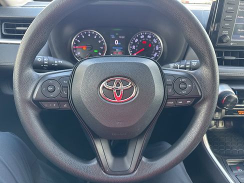 Used 2020 Toyota RAV4 XLE image 11