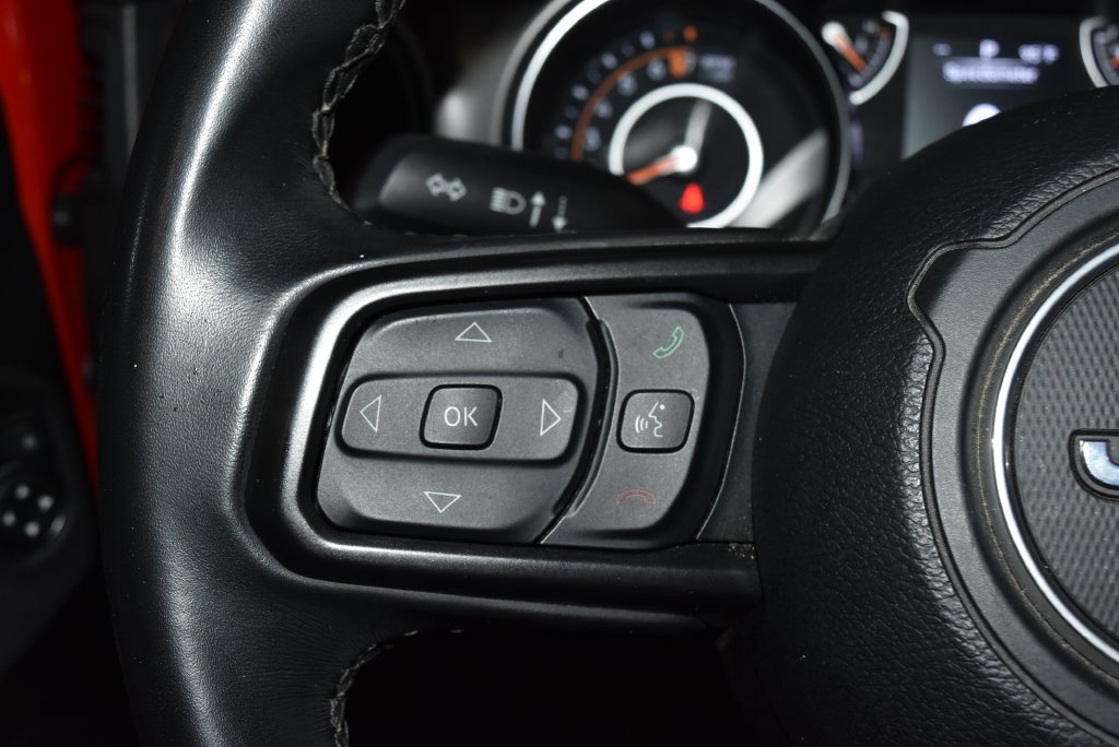 Used 2022 Jeep Gladiator Sport AWD/4WD image 7