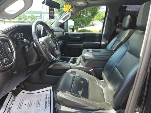 Used 2020 Chevrolet Silverado 2500 LTZ w/ LTZ Convenience Package AWD/4WD image 10