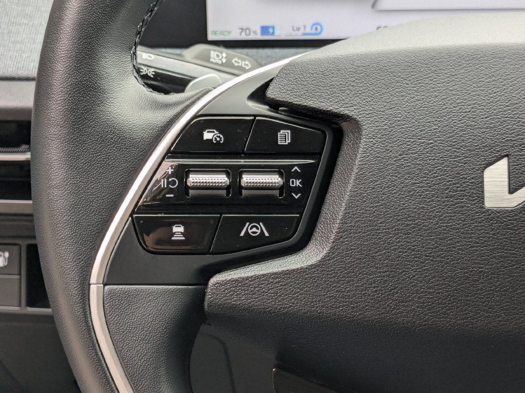 Used 2024 Kia EV6 Light RWD image 16
