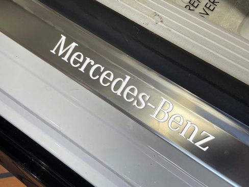 Used 2023 Mercedes-Benz EQE 500 4MATIC Sedan image 13