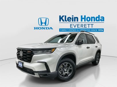 Certified 2025 Honda Pilot TrailSport