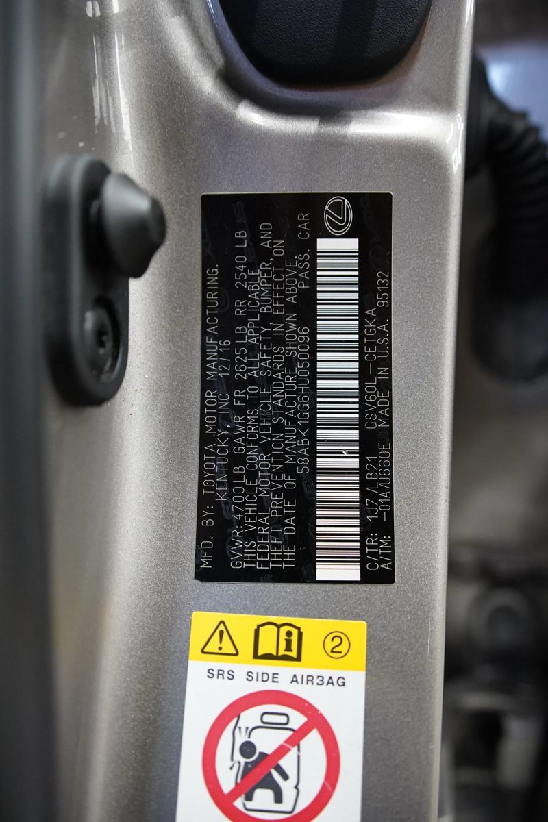 Used 2017 Lexus ES 350 w/ Luxury Package FWD image 37