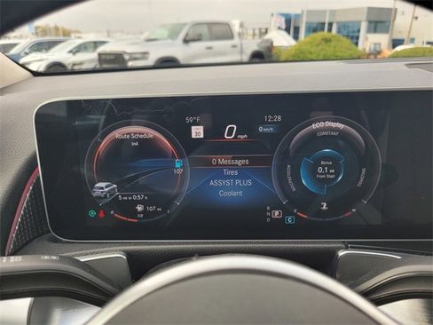 Used 2021 Mercedes-Benz GLB 250 4MATIC image 29