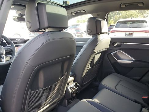 New 2025 Audi Q3 2.0T Premium image 25