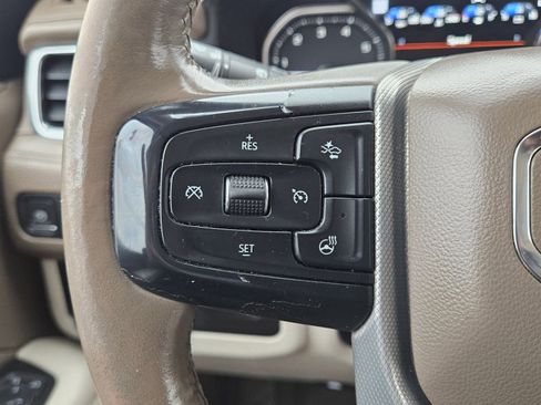 Used 2021 GMC Yukon Denali image 12