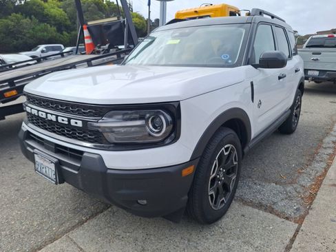 Used 2026 Ford Bronco Sport Outer Banks AWD/4WD image 3