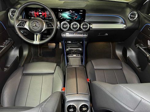 Used 2026 Mercedes-Benz GLB 250 4MATIC image 44