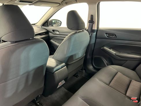 Used 2024 Nissan Altima 2.5 SV image 20