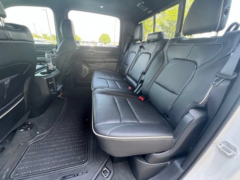 Used 2024 RAM 1500 Limited AWD/4WD image 11