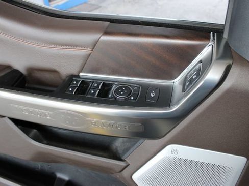 Used 2025 Ford F250 King Ranch w/ Chrome Package AWD/4WD image 19