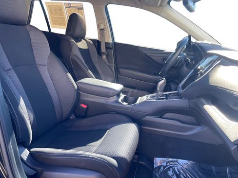 Used 2022 Subaru Outback Premium image 2