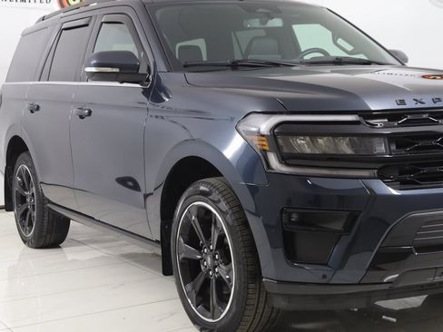 Used 2024 Ford Expedition Limited image 41