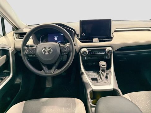 Used 2023 Toyota RAV4 XLE AWD/4WD image 19
