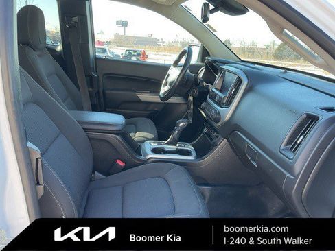 Used 2022 Chevrolet Colorado LT w/ Fleet Safety Package image 11