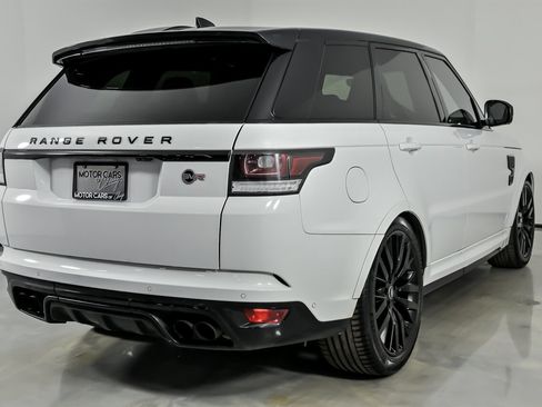 Used 2017 Land Rover Range Rover Sport SVR image 12