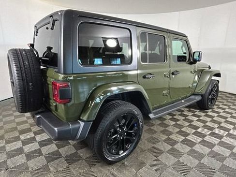 Used 2023 Jeep Wrangler Unlimited Sahara w/ Cold Weather Group AWD/4WD image 3