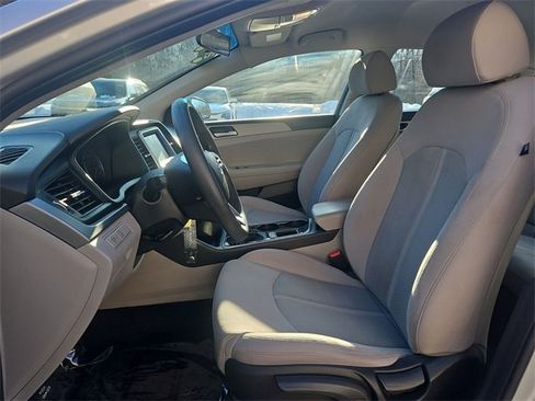 Used 2019 Hyundai Sonata SE image 17