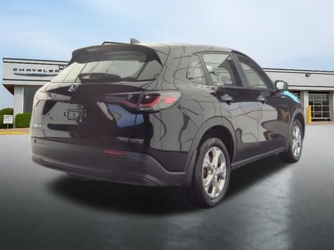 Used 2025 Honda HR-V LX image 6
