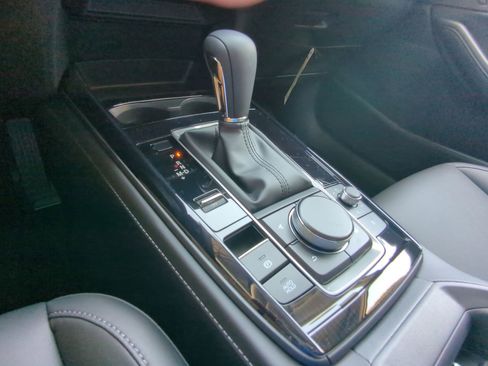 Certified 2025 MAZDA CX-30 AWD 2.5 S w/ Select Sport Pkg image 17