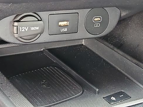 Used 2025 Hyundai Elantra Sport FWD image 23
