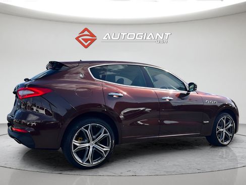 Used 2019 Maserati Levante GranSport AWD/4WD image 12