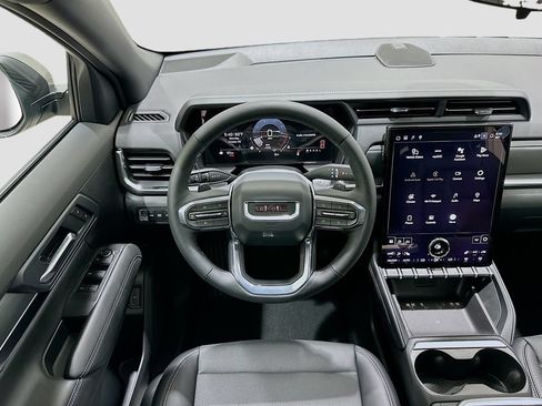 Used 2026 GMC Terrain Elevation w/ Elevation Premium Package FWD image 23