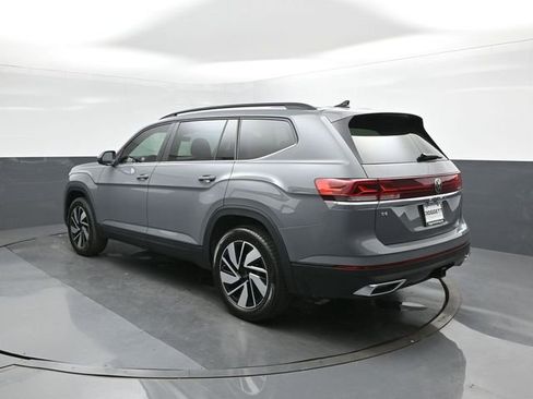 New 2026 Volkswagen Atlas SE image 3