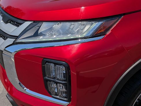Used 2024 Mitsubishi Outlander Sport LE AWD/4WD image 12