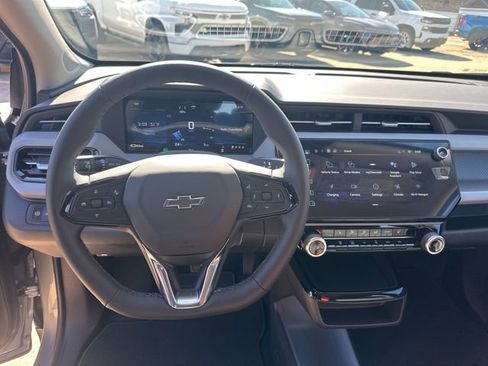 New 2027 Chevrolet Bolt LT w/ Comfort Package FWD image 15