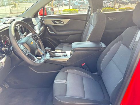 Used 2025 Chevrolet Blazer LT FWD image 27