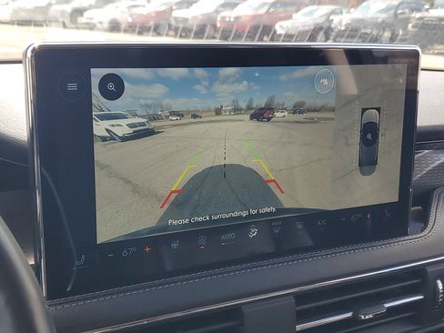 Used 2023 Lincoln Corsair Reserve w/ Equipment Group 201A image 17