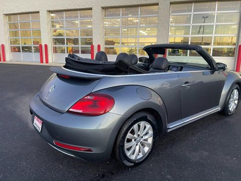 Used 2019 Volkswagen Beetle 2.0T S image 3