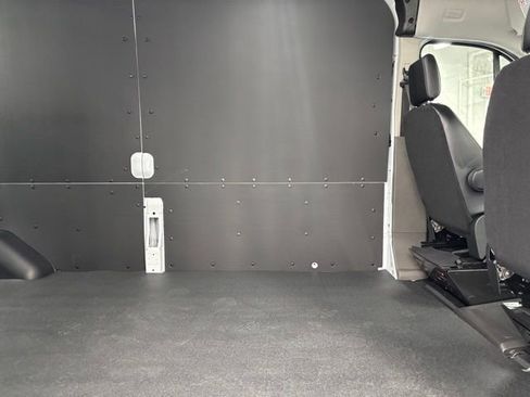 New 2026 Ford Transit 250 148 Medium Roof RWD image 9