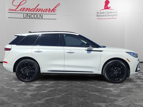 Certified 2024 Lincoln Corsair Reserve w/ Equipment Group 202A AWD/4WD image 6