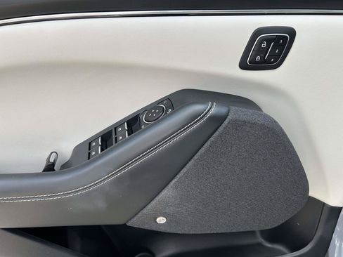 Used 2025 Ford Mustang Mach-E Premium RWD image 19