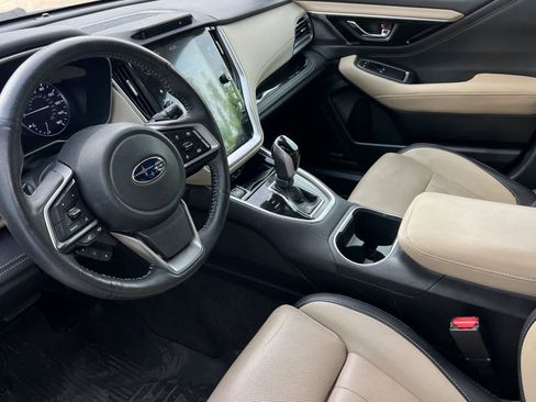 Used 2021 Subaru Outback Limited image 14