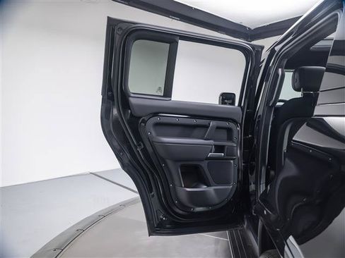 Used 2026 Land Rover Defender 110 V8 AWD/4WD image 25