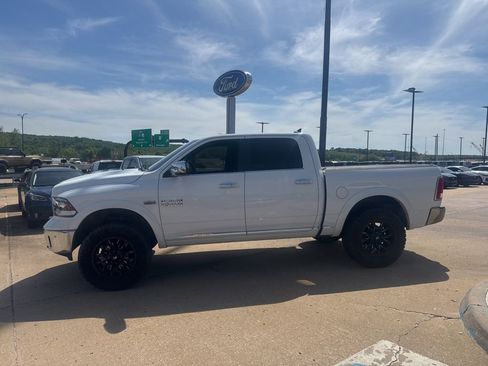 Used 2017 RAM 1500 Limited AWD/4WD image 3