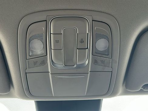 Used 2020 Hyundai Santa Fe SEL w/ Cargo Package FWD image 29