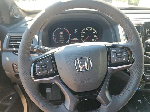 New 2026 Honda Ridgeline Black Edition image 18