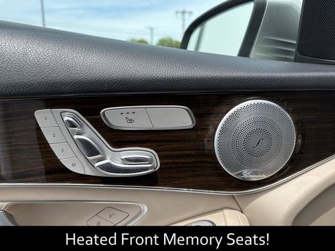 Used 2020 Mercedes-Benz GLC 300 4MATIC image 9