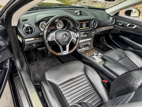 Used 2013 Mercedes-Benz SL 550 image 27
